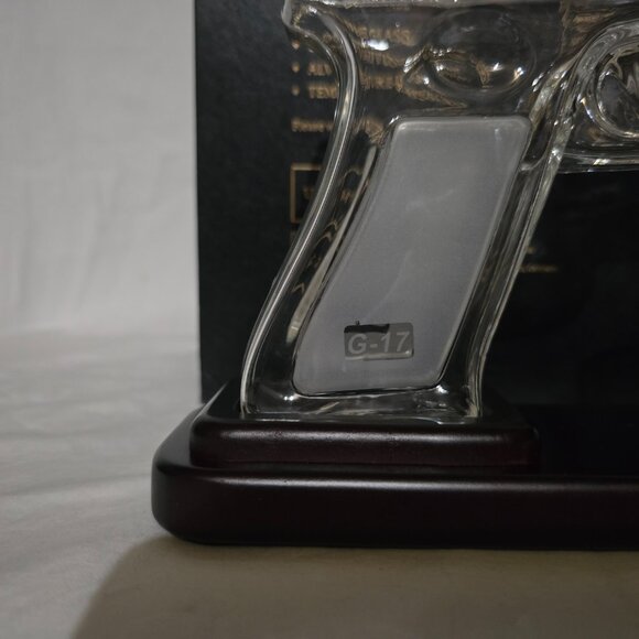 New- Kollea Whiskey Decanter Set - Pistol G17 - BGS001 - Picture 8 of 8